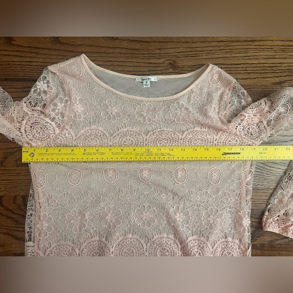 Sophie Max Pink Lace Blouse with Long Sleeves - Small - Picture 7 of 7
